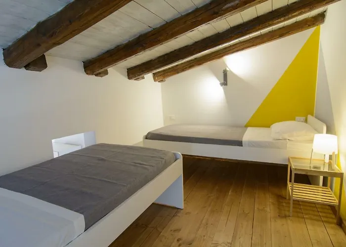 Ficodi Apartments